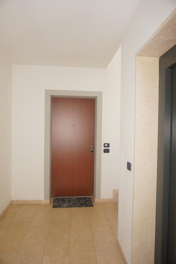 Apartament Deluxe Mayde Apartment Riva del Garda Luaran gambar